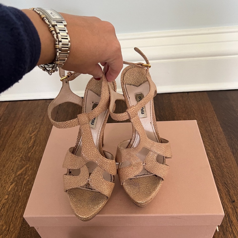 MIU MIU Stingray PLATFORM HEELS Leather Ankle T-Strap STILETTO